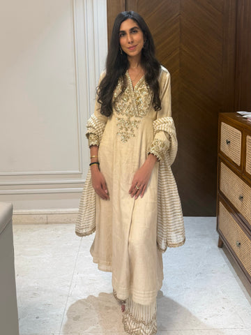 Zoya Ivory Anarkali